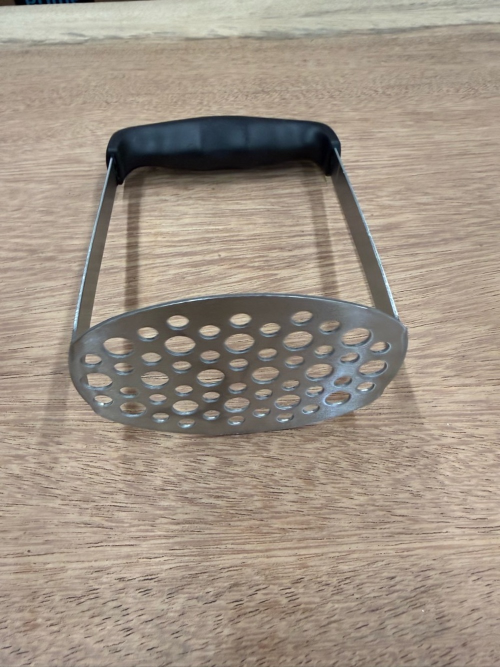 Heavy-Duty Potato Masher with Ergonomic Handle - Black/Steel